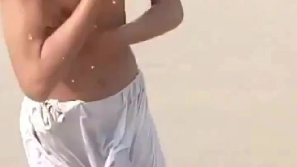 Big Desi Bulge At The Lake - ThisVid.com