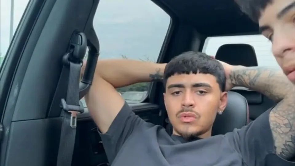 Big dick is sucked by a professional - ThisVid.com