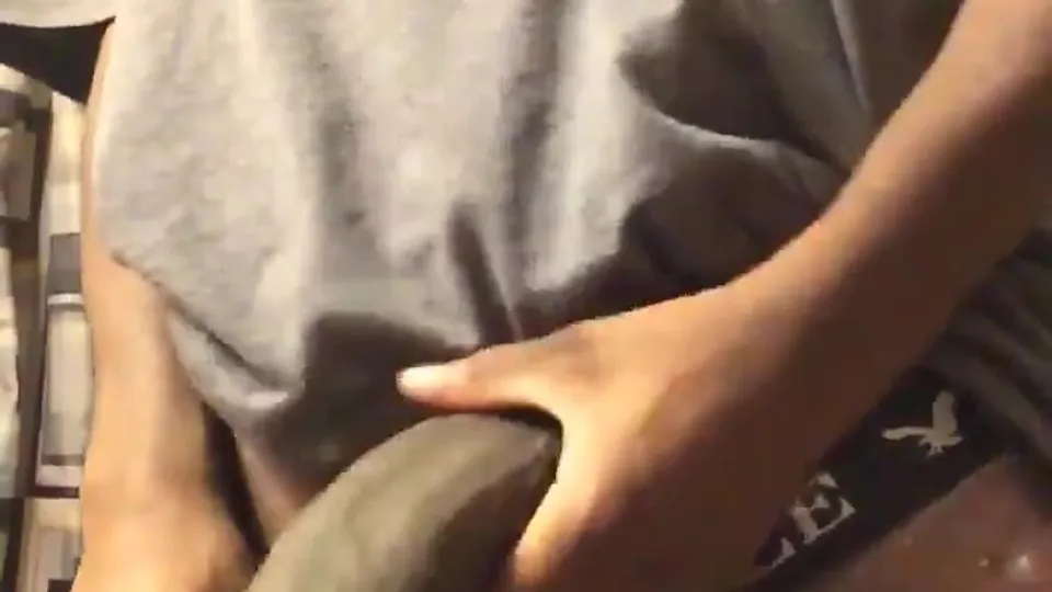 Big dick pissing - video 12 - ThisVid.com