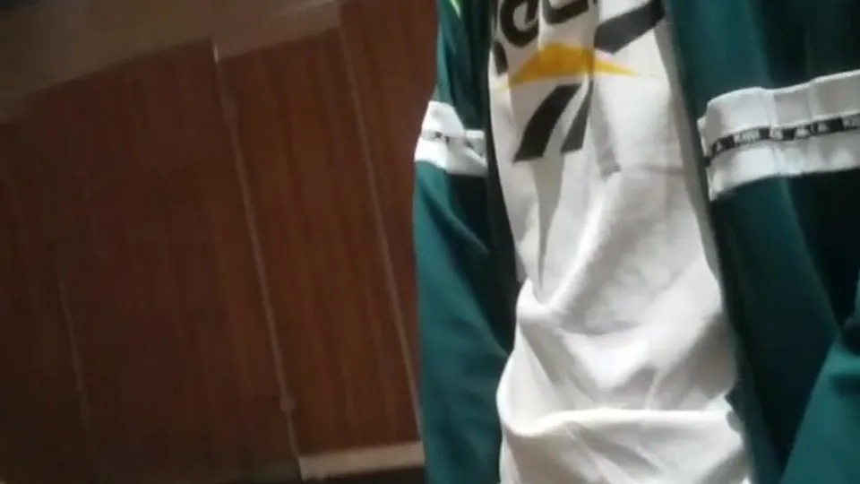 Big dick twink pissin - ThisVid.com
