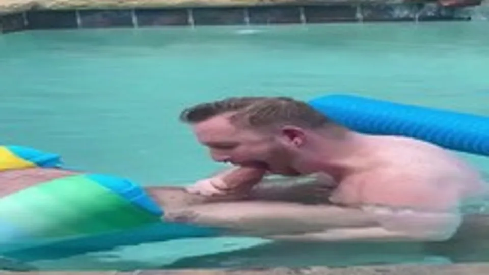 Big-dicked grandpa sucked up in the pool - ThisVid.com