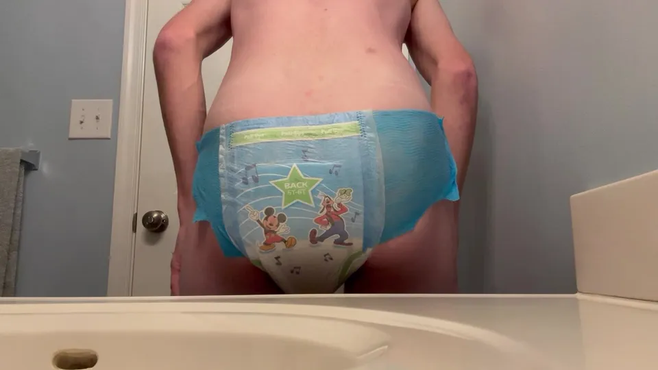 Big poopy in Mickey pull-ups 4t-5t - ThisVid.com