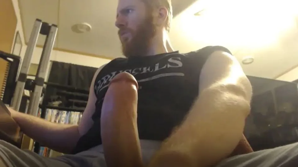 Big Red has massive orgasm - ThisVid.com