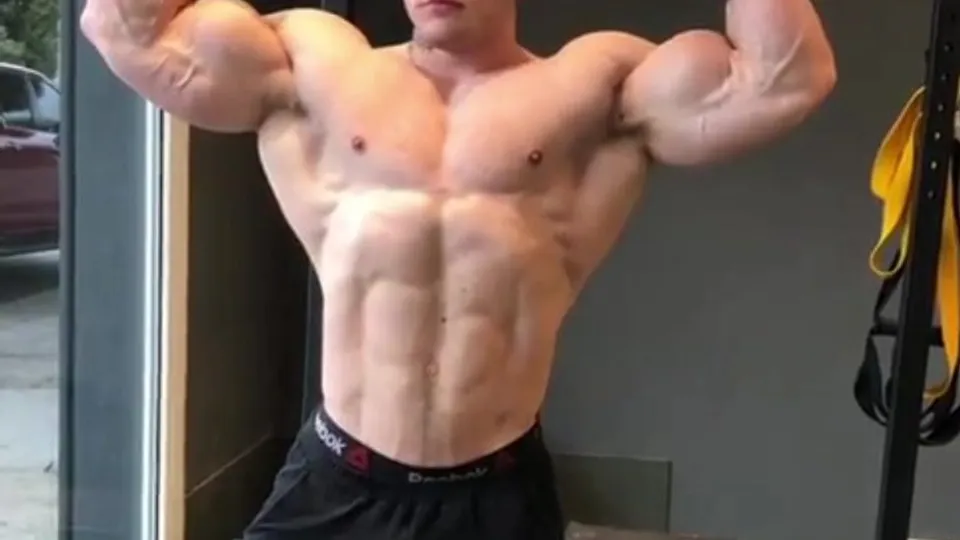 Big Super Hot Young Bodybuilder With Huge Biceps 1 - ThisVid.com