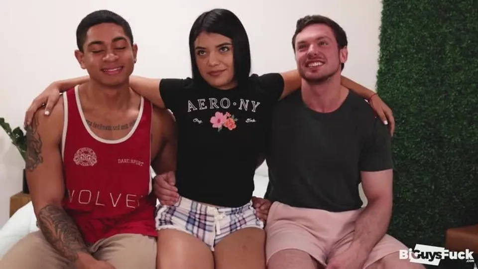 Andy Mcbride, Leon Foreman, Yulissa Fox Threesome