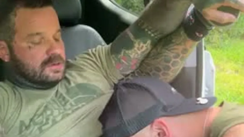 Bisexual in Cruising