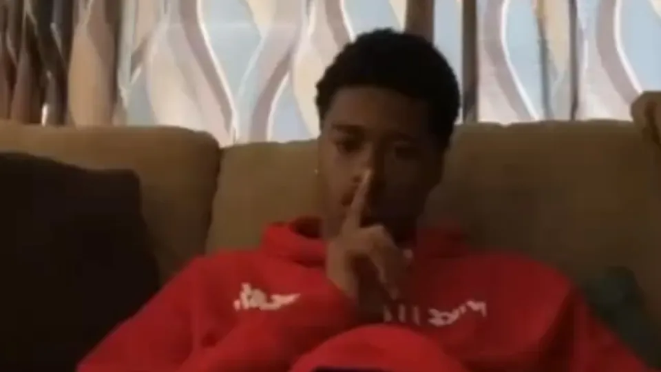 BLACK BOY JERKS OFF BIG DICK - ThisVid.com