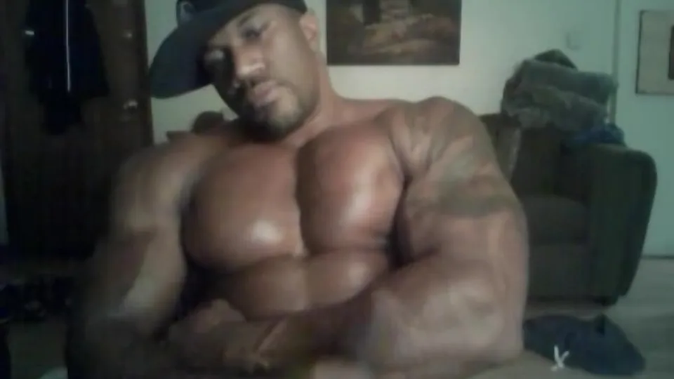 Black Bull - video 3 - ThisVid.com