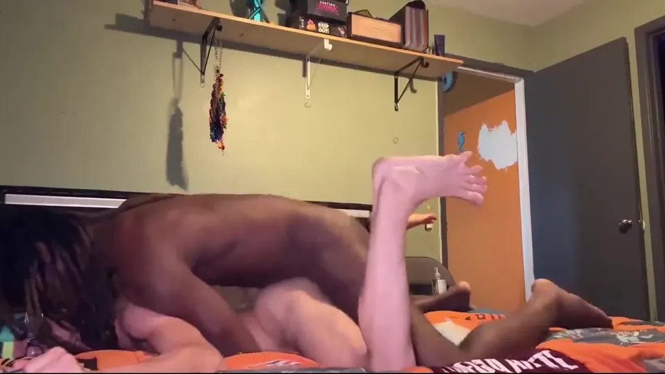 Black Guy Breeds White Boy - ThisVid.com