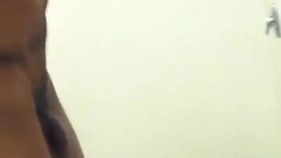 BLACK GUY SHOWER SPYCAM - ThisVid.com