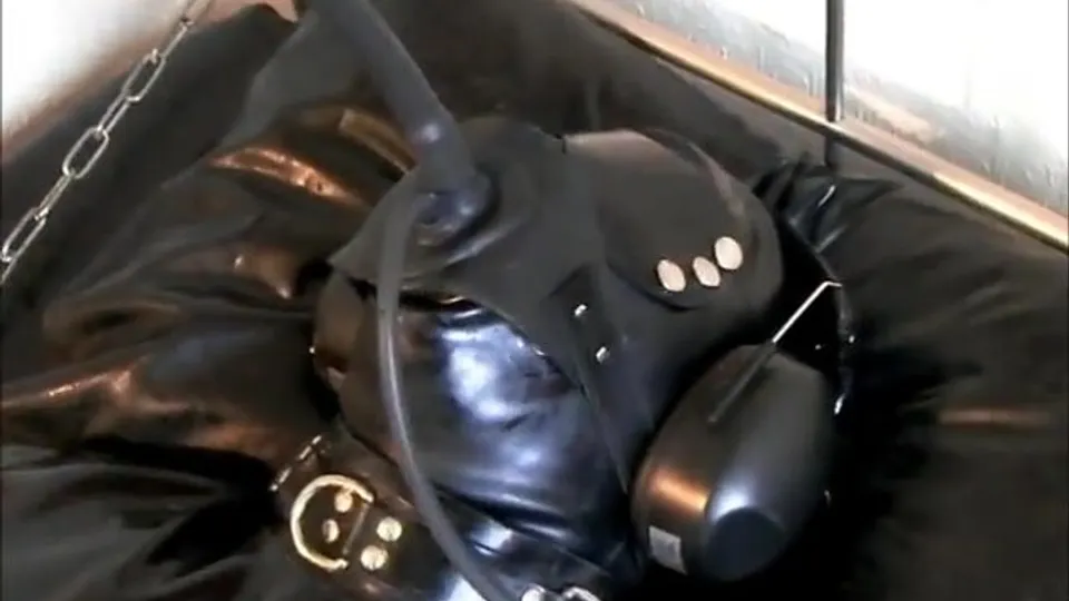 BLACK RUBBER ECSTASY - ThisVid.com
