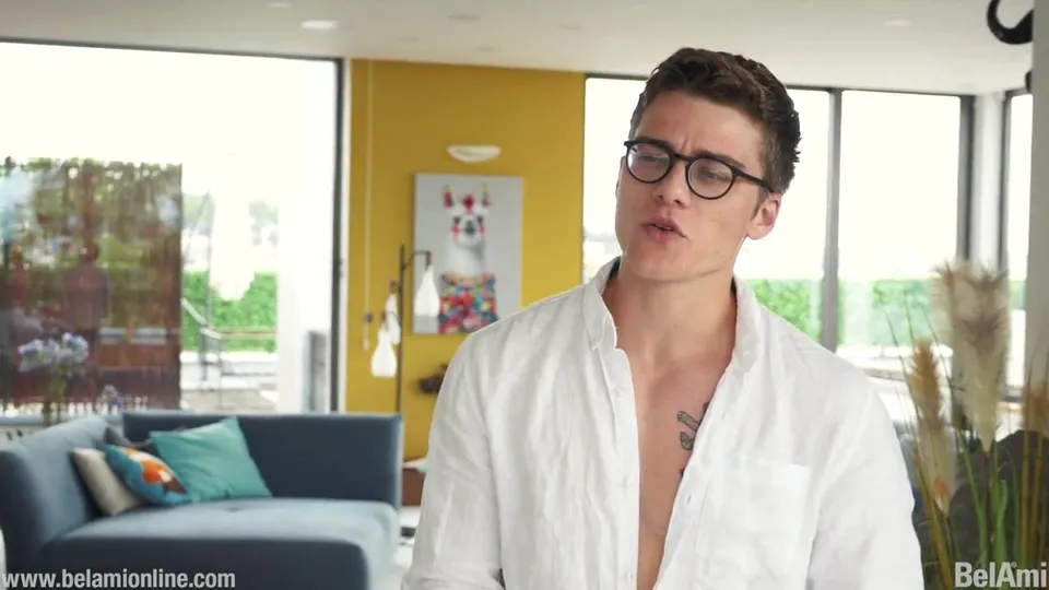 Blake Mitchell – Solo