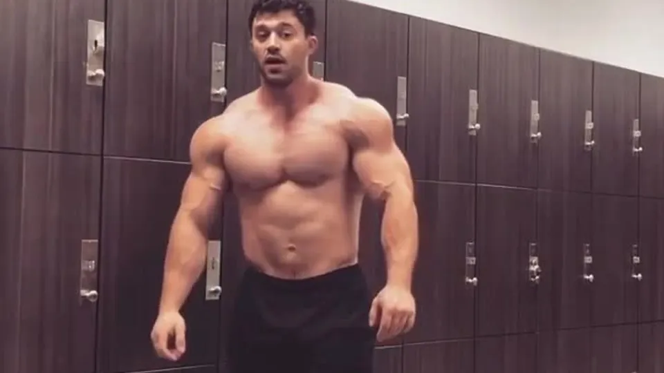 Blake Muscle - BarebackTube