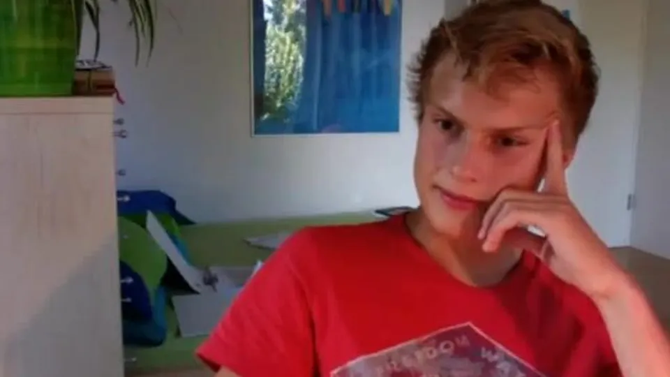 Blond Teen Masturbates in Bedroom