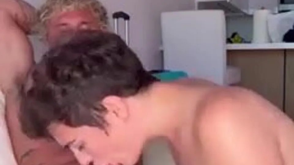 Blond surfer jock fuck his mate - ThisVid.com
