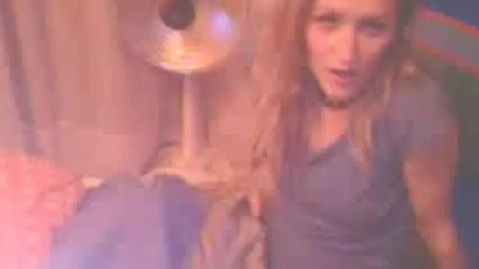 Blonde petite girlfriend bj