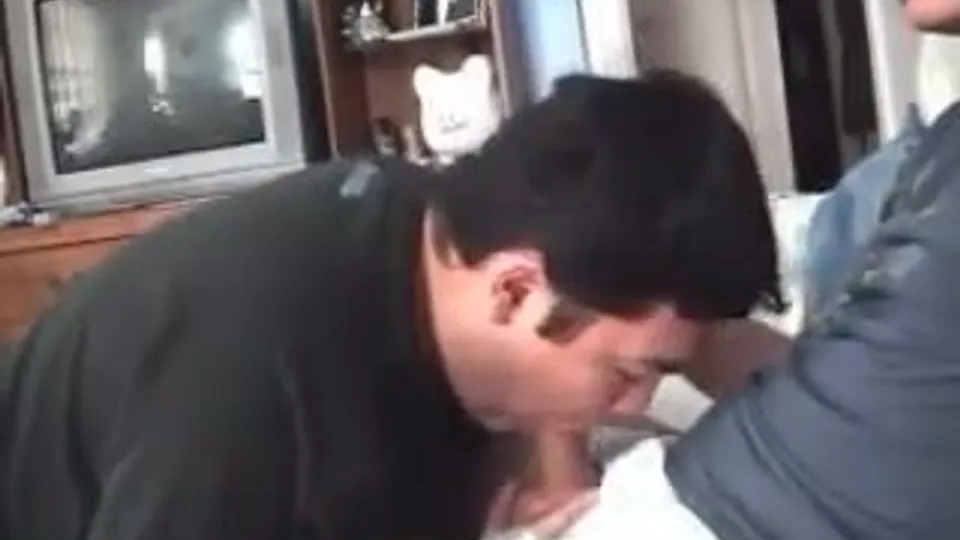 BLOWING a guy on the couch and swallowing his cum - ThisVid.com