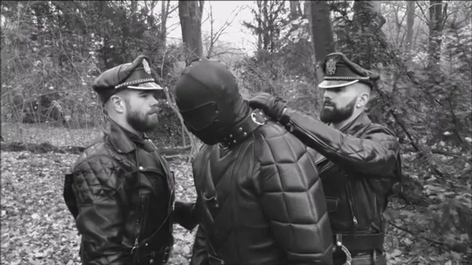 BLUF leathermen games - ThisVid.com