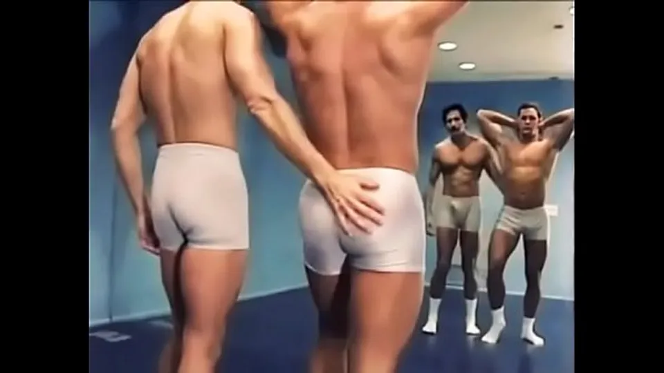 Muscular Bodybuilder Creampie