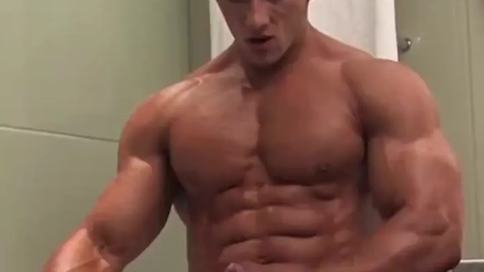 Bodybuilder jerk off and cum - ThisVid.com Türkçe