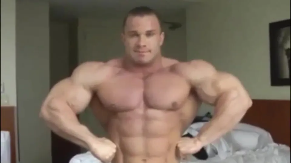 Bodybuilder Life - eating, sleeping, shaving and posing - ThisVid.com