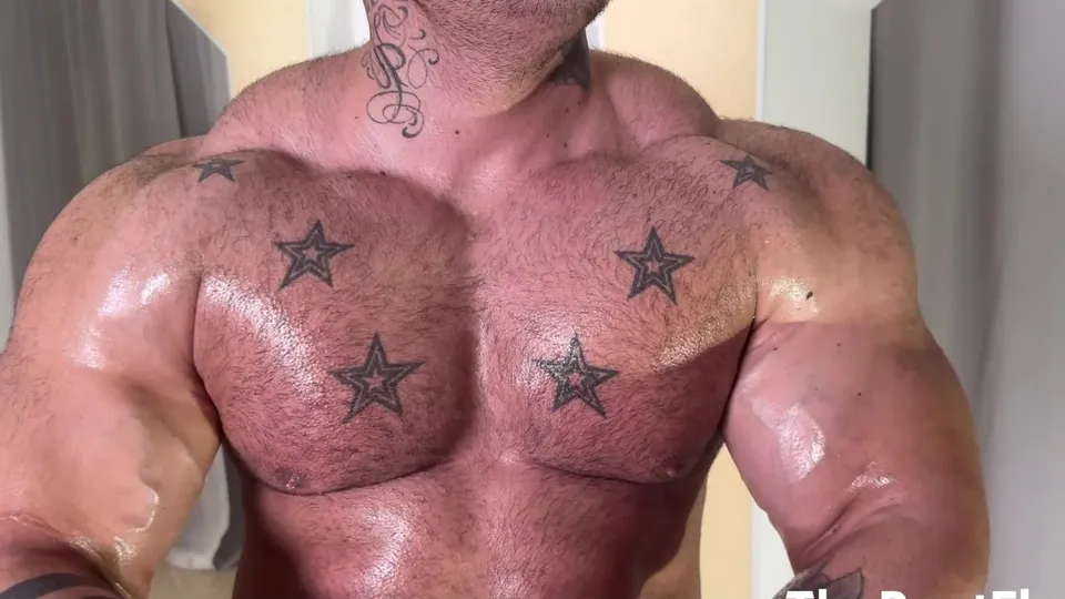 Bodybuilder SS shirt rip - ThisVid.com