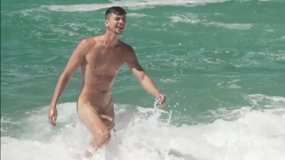 Tommy Cabrio's Beach Boner
