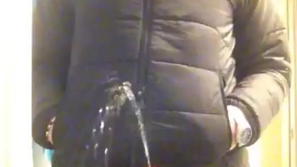 Boner piss - thick cock - ThisVid.com