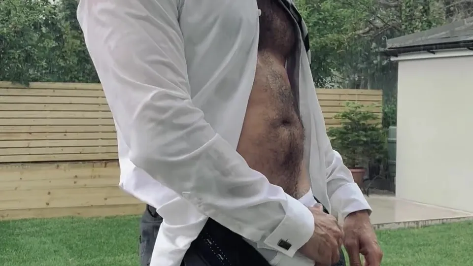 Boss suit wet - video 2 - ThisVid.com
