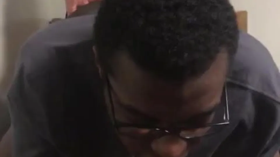 Bottom Moans pendant que je le baise J'aime - ThisVid.com