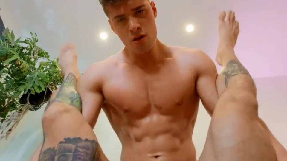 BOTTOM POV FUCKED BY MALIK MUSCLE HUNK - ThisVid.com