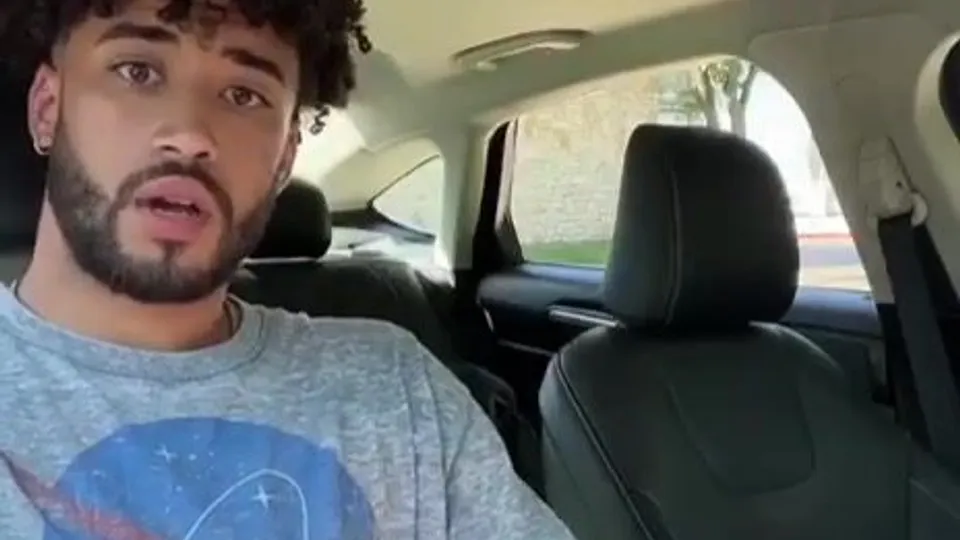 Boy Beautiful Cums on Car