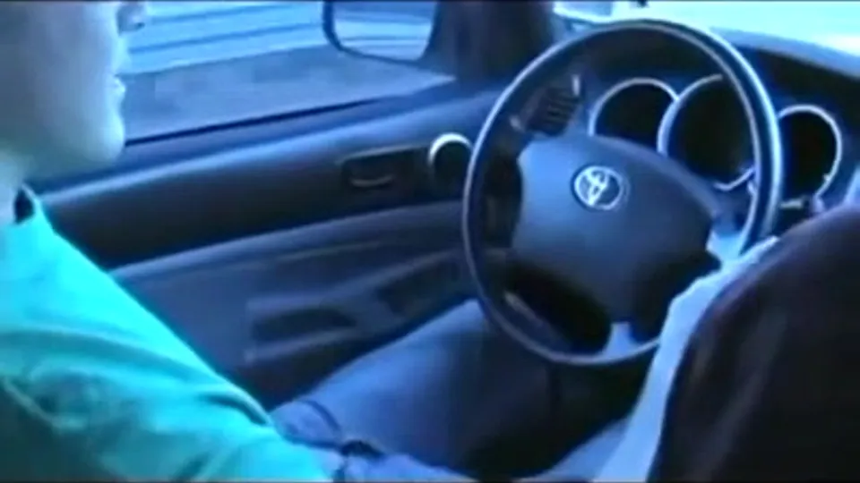 Boys jerking and sucking in car on the road - ThisVid.com
