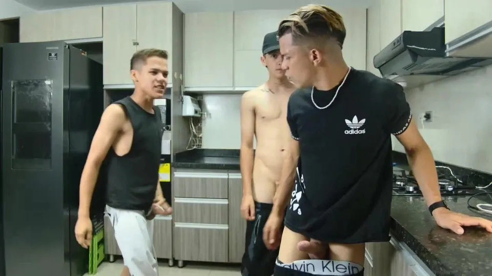 Boysgang_sex - [Chaturbate] - Tags: stylish commentator irresistible confident live-streamer handsome