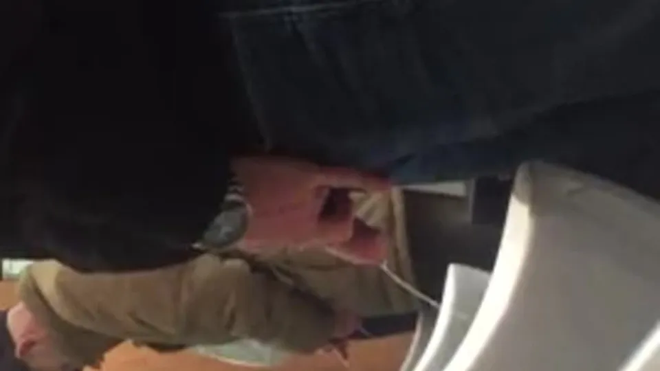 Urinal Spy: Straight Men Unaware