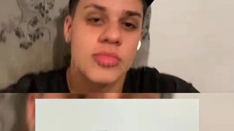 BRAZILIAN B8 - HUGE CUMSHOT