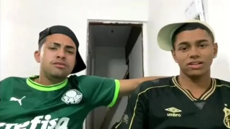 Brazilian Bait 7 - Straight Friends (no cum) - ThisVid.com