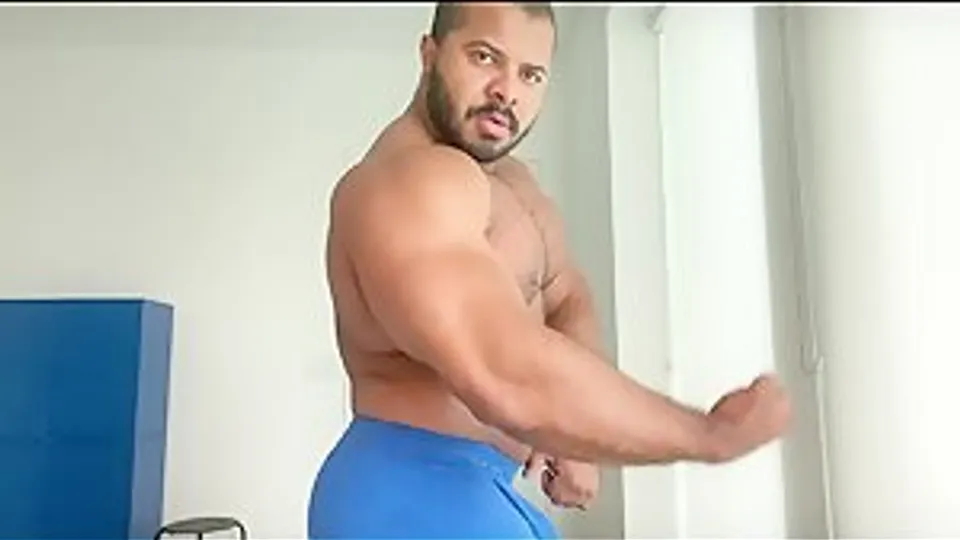 Brazilian hot muscle, (Renan Santos)