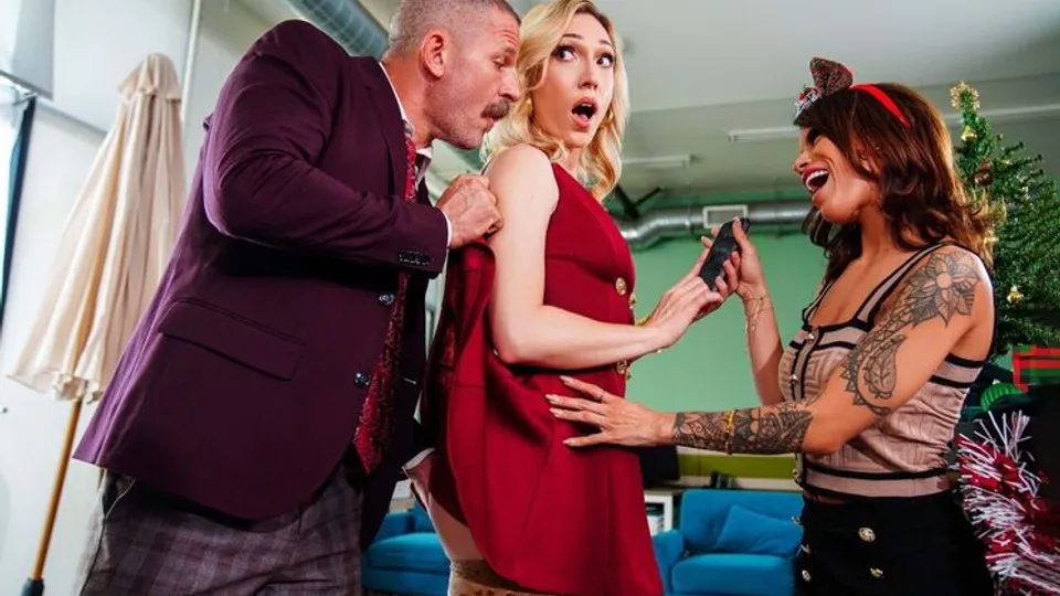Brazzers - Lily LabeauScott Nails - The Three Fucks Of Christmas: Part 1 