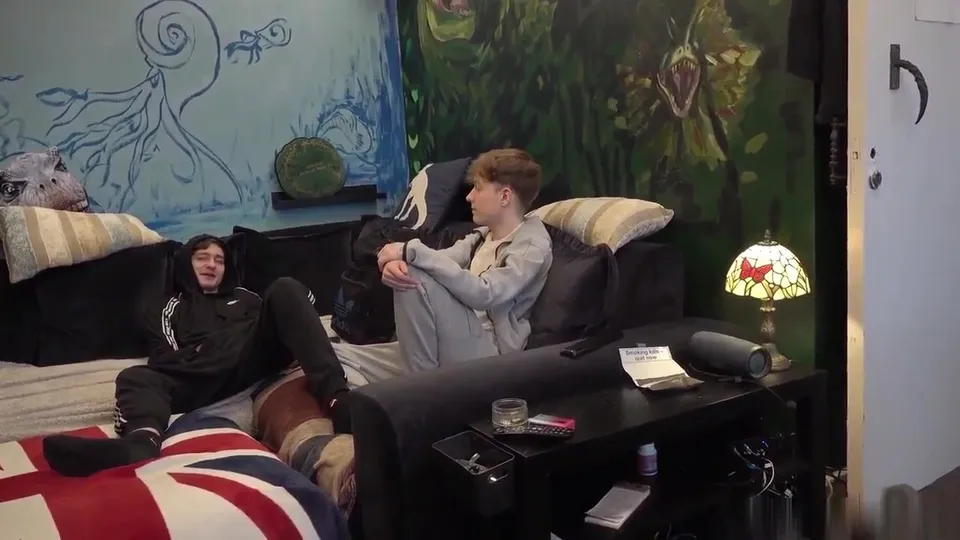 Brit lads raw fuck party - ThisVid.com
