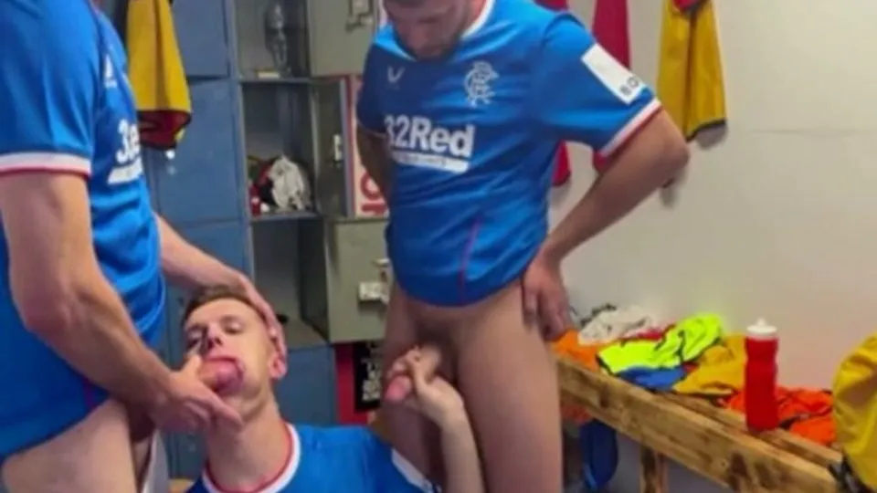 British footie players fuck in the locker room - ThisVid.com