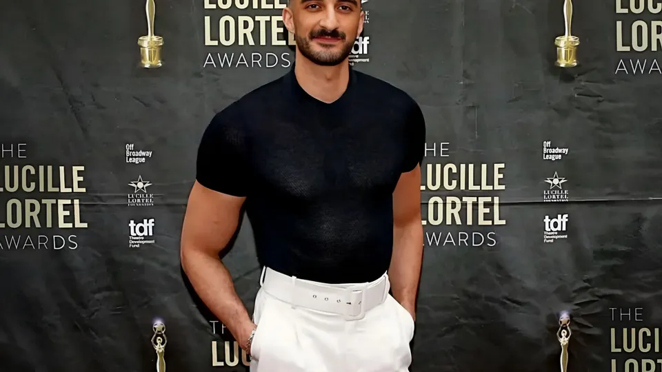 Broadway Actor and Singer's Sex Tapes 1 - ThisVid.com