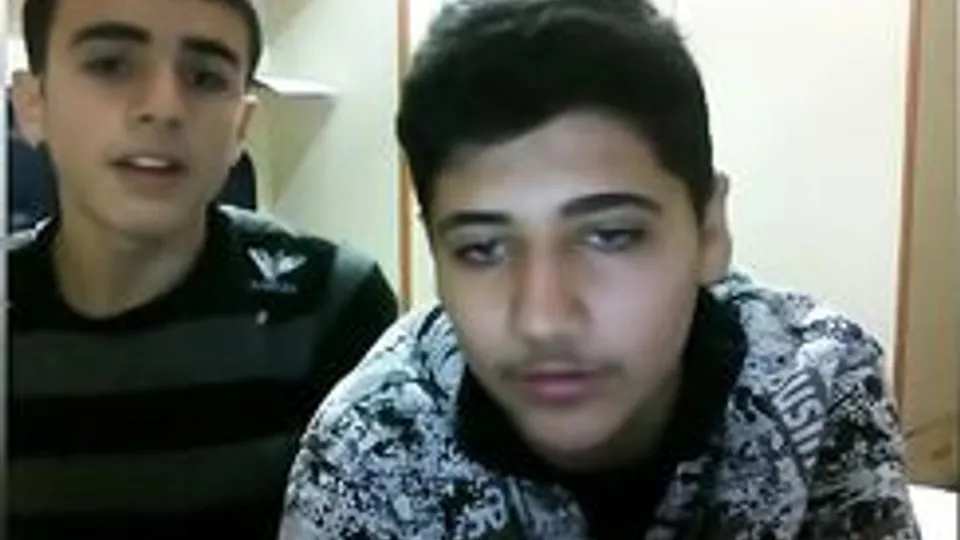 Buddies jacking on cam