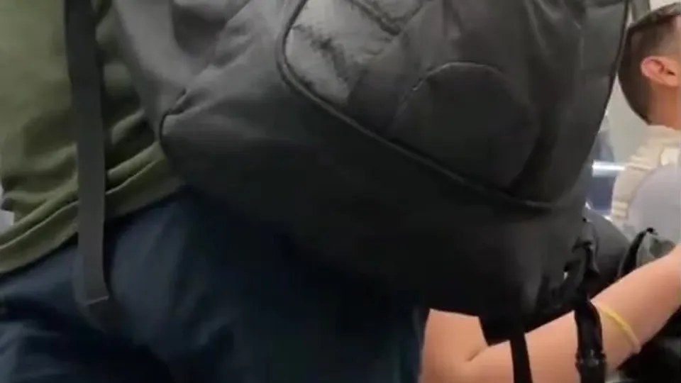 Bulging - video 16 - ThisVid.com