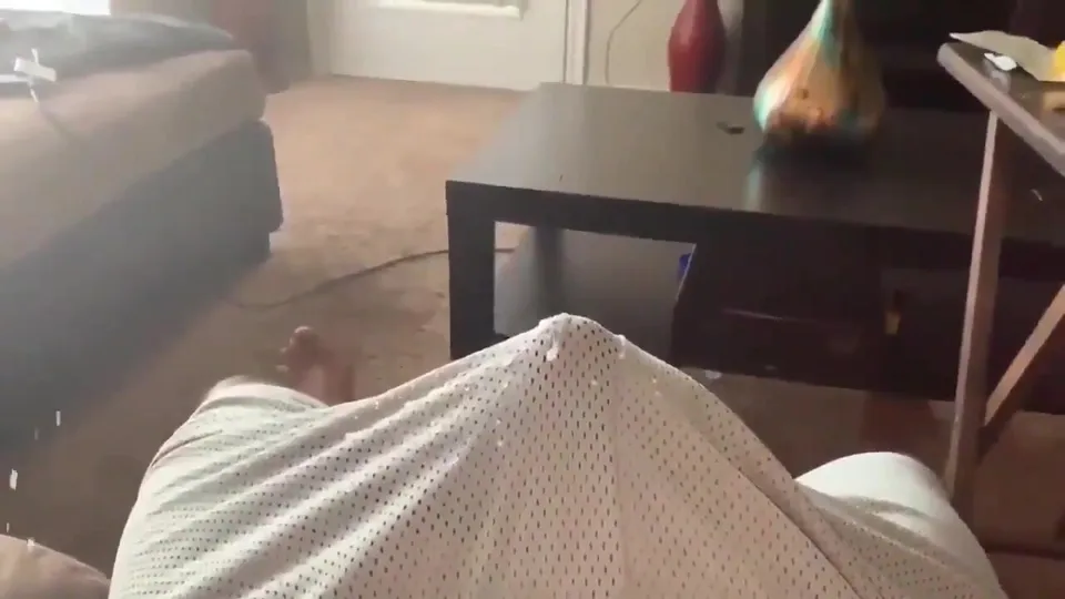 Burst through shorts - ThisVid.com