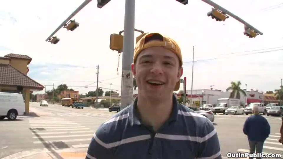 Latin Twink Threesome: Outdoor Blowjob & Bathroom Buster