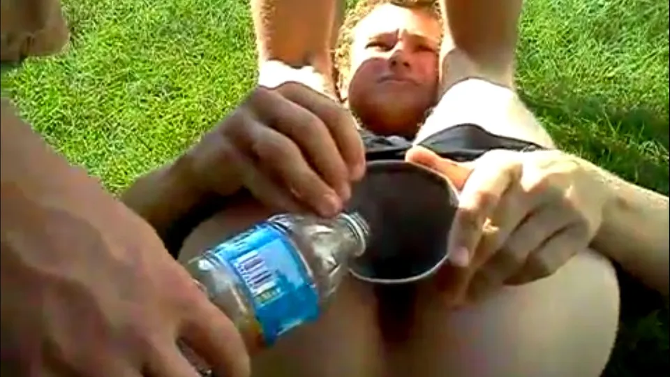 Butt chug 2 - Franklin_ass_chug - ThisVid.com
