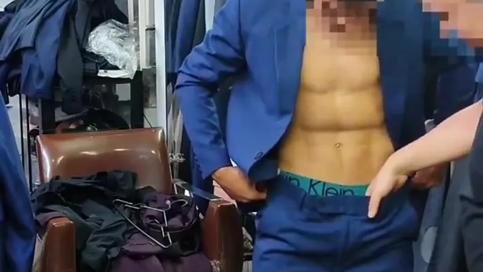 Buying a new suit! - ThisVid.com