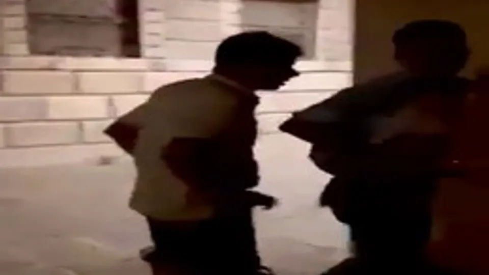 Buzzkill catches and shames fag for public fucking - ThisVid.com