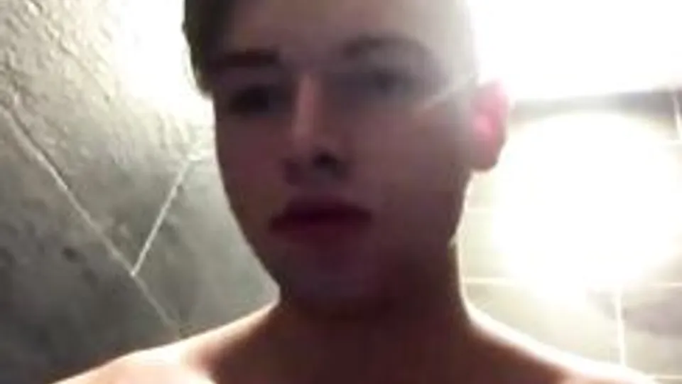(BW) [ABX][VIP] Dutch twink wanted to take a shower